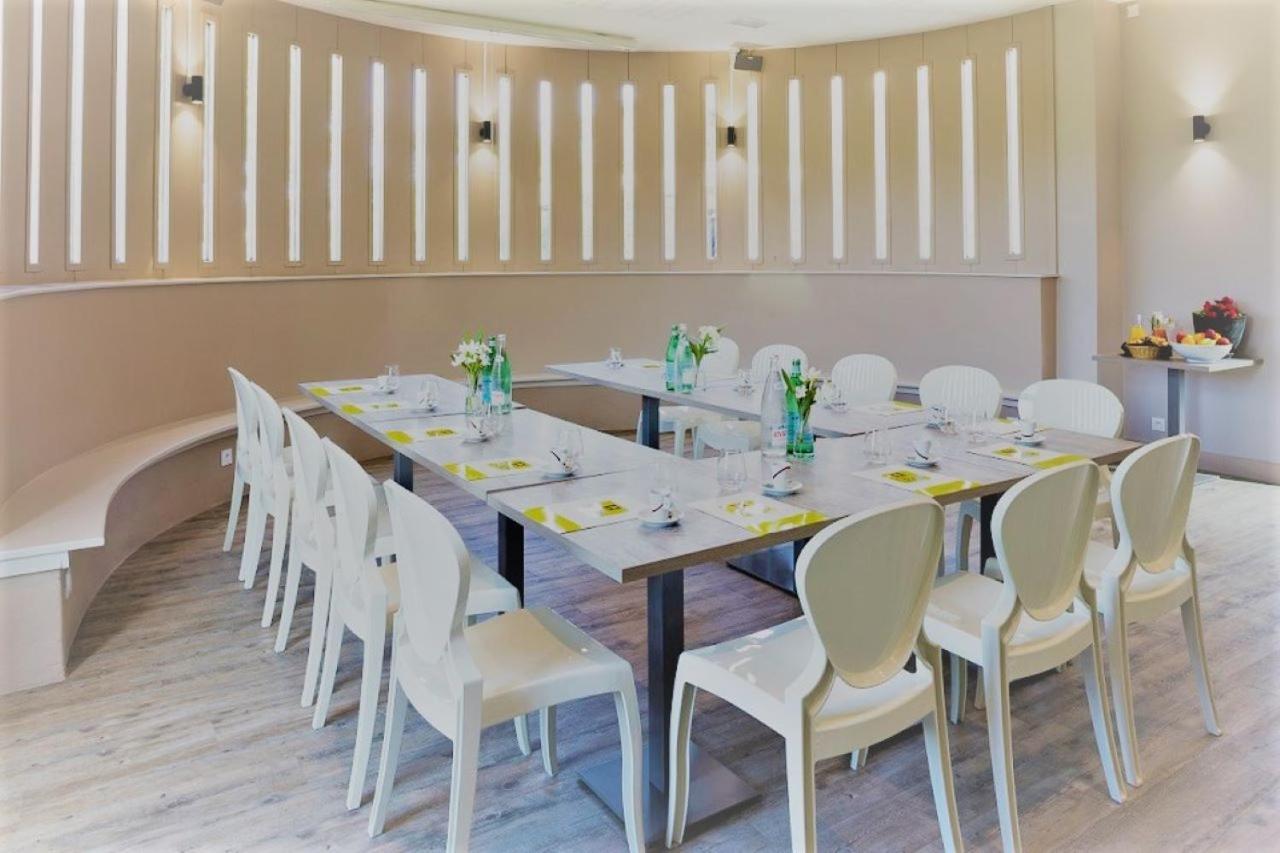 Logis L'Auberge De 라렌싱글레 외부 사진